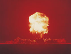 Photo of a nuclear mushroom cloud.